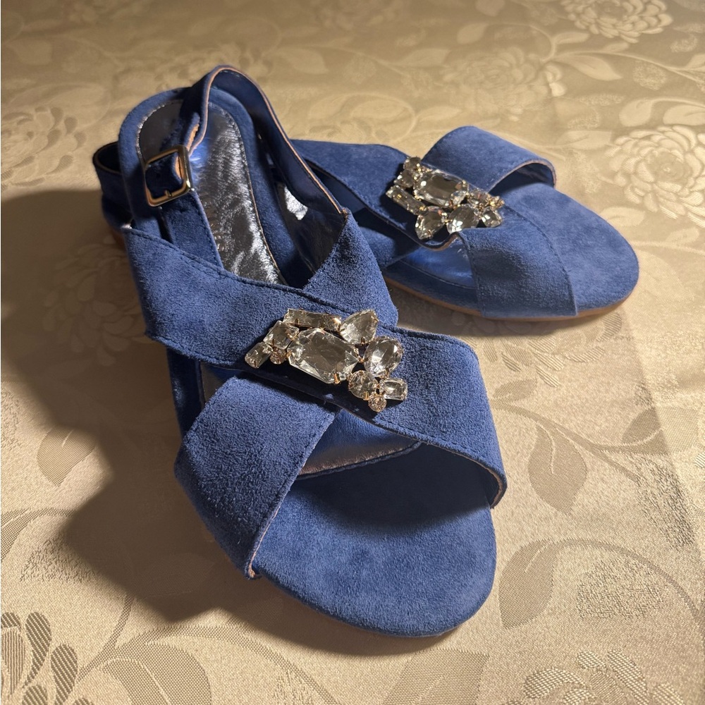 NEW Blue Embellished Women's Sandals Size 40 (US 9)